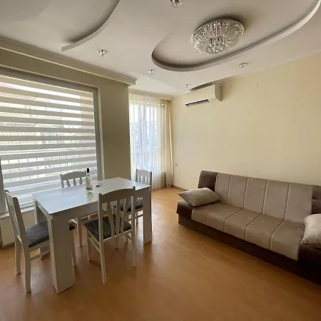 2br Garden Bay וארנה