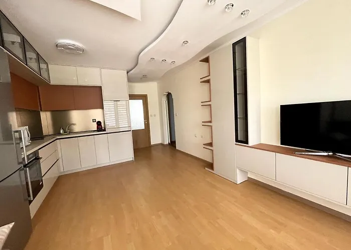 2br Garden Bay Varna